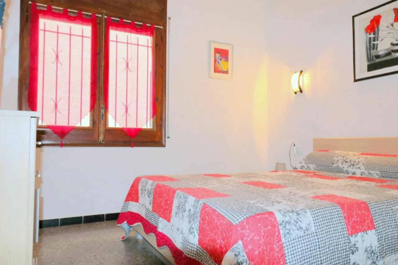 Les Roques Apartment Roses